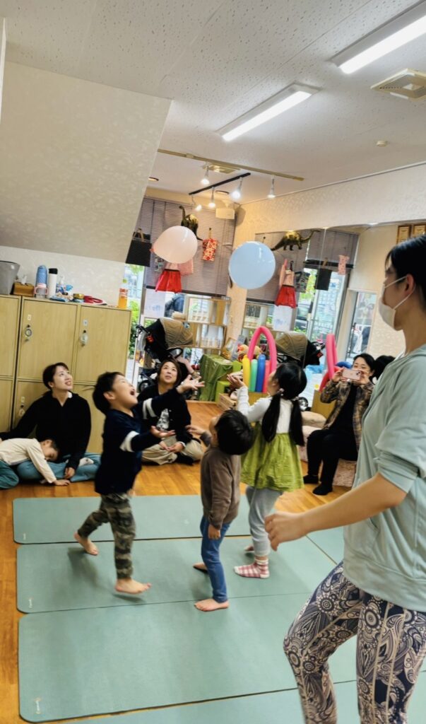 風船バレーで大盛り上がり！