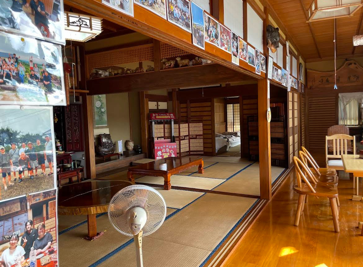秋田にかほ校居間