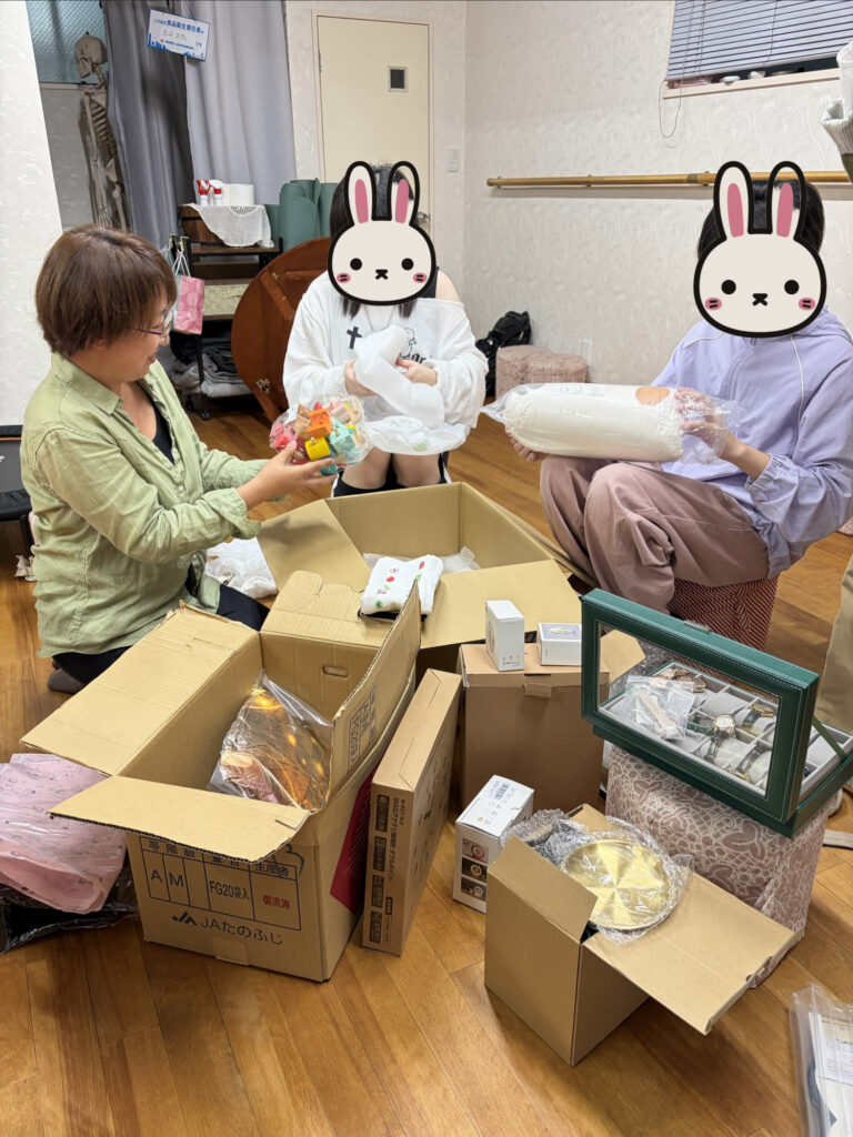 NIJINアカデミー横浜反町校でフリマ準備