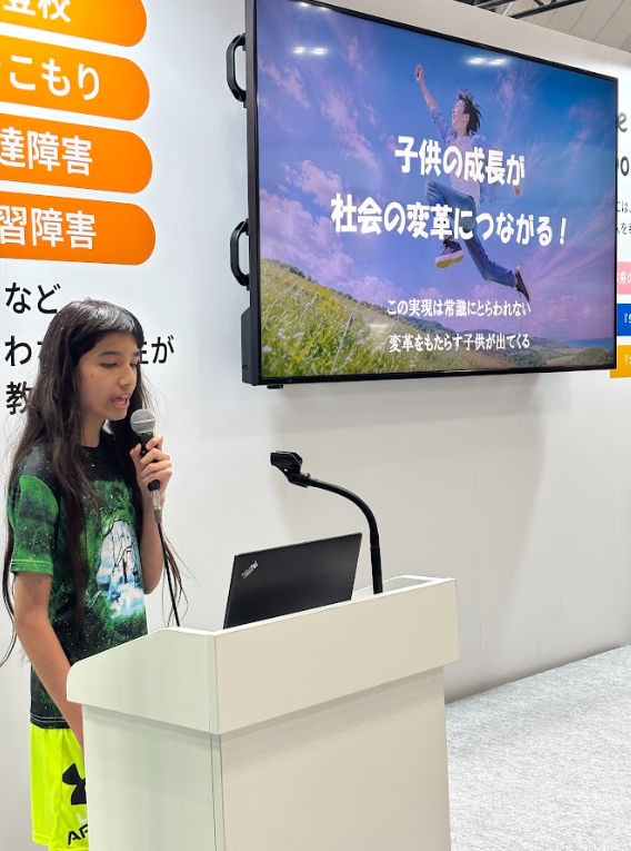 EDIXに登壇するNIJINアカデミー生・STAR