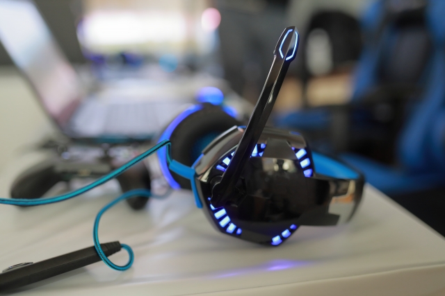 【不登校】昼夜逆転・ゲーム漬けからITスキルを開花!中学生の我が子を信じて「待つ」と決めた母の記録