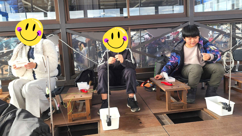 諏訪校のみんなでワカサギ釣りに初挑戦