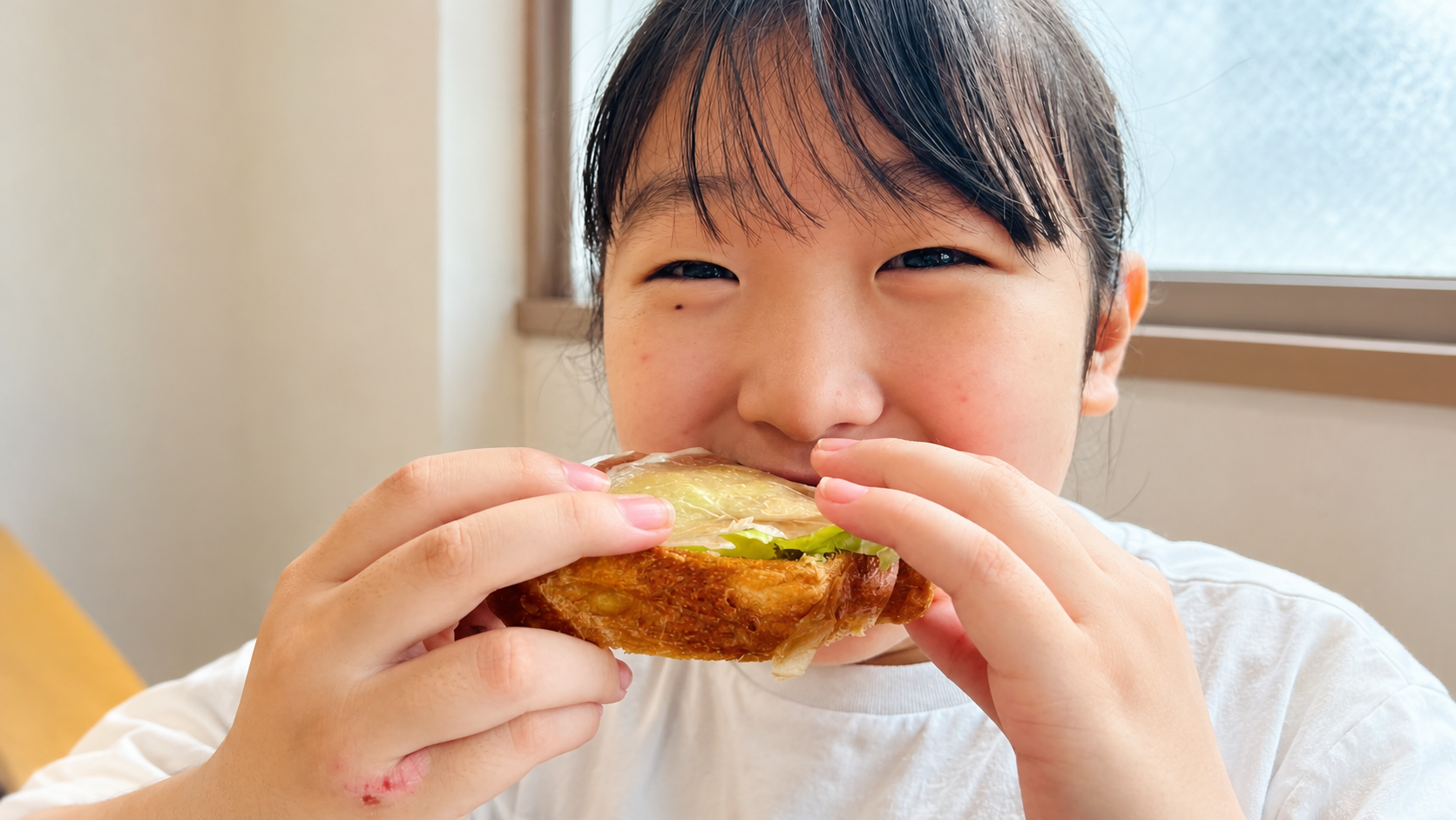 「ママー、今が一番楽しい」——不登校への不安が、可能性に変わるまで。小学5年生・保護者インタビュー